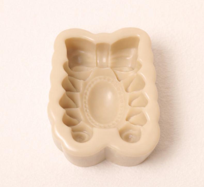 Antique Decor Soap Mold, Hand-Carved Relief, Chocolate, Ornament Diffuser Making