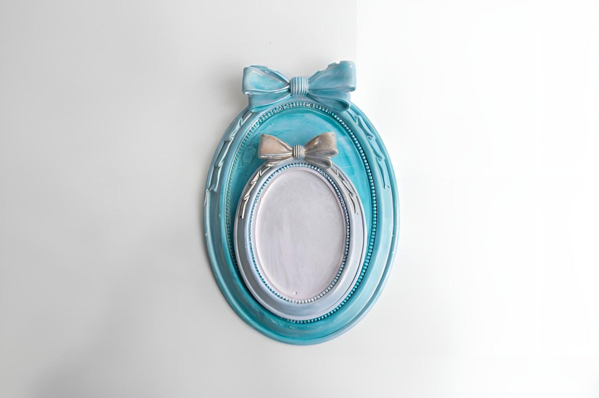 Vintage Oval Frame Silicone Mold, Ribbon and Bow Decor
