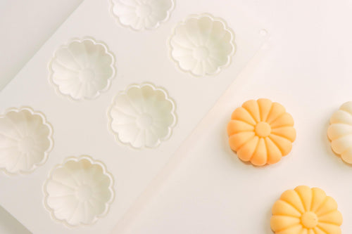 6-Cavity Daisy Flower Silicone Mold, Cake Decoration, Soap, Resin
