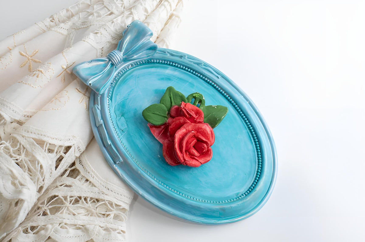 Vintage Oval Frame Silicone Mold, Ribbon and Bow Decor